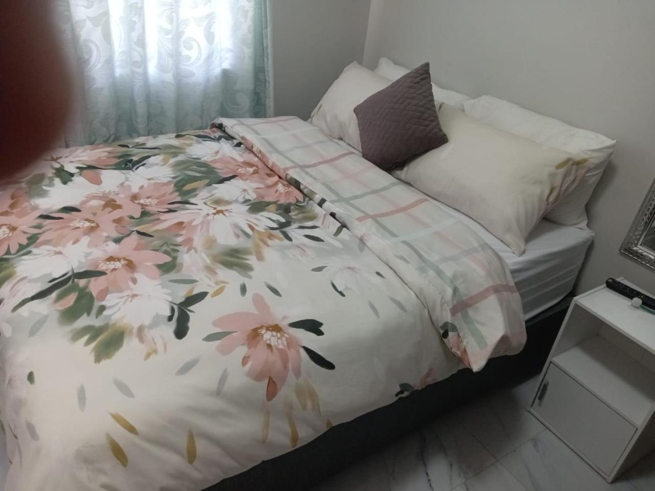 Step-by-step Self-catering And